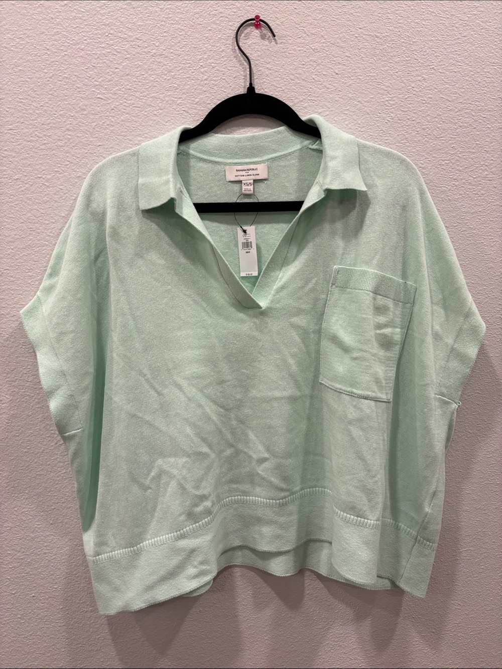 NWT Size S Banana Republic Light Mint Open Collar Short Sleeve Knit Top